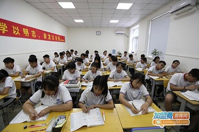 奧奔文化教育,創(chuàng)業(yè)奧奔文化教育讓您賺大錢(qián)!